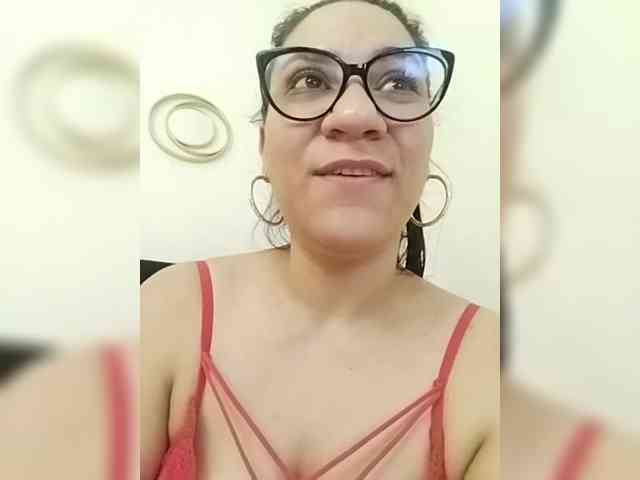 LuanaFranccesca webcam
