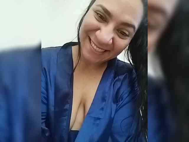 LuanaFranccesca webcam