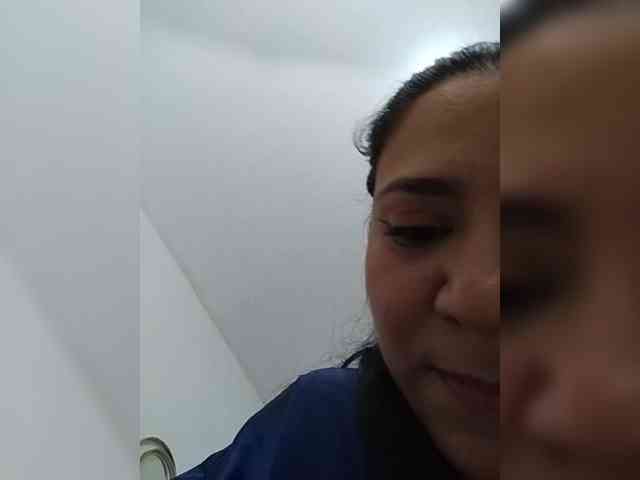LuanaFranccesca webcam