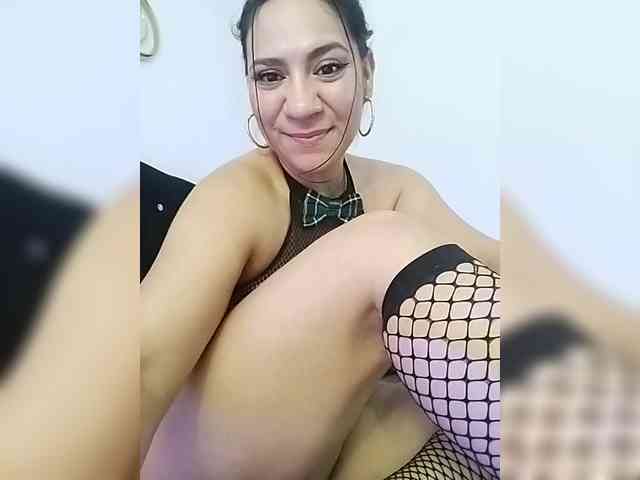LuanaFranccesca webcam