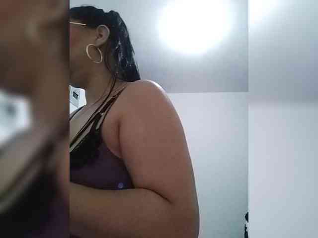 LuanaFranccesca webcam