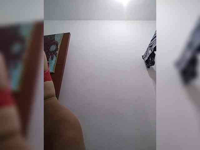 LuanaFranccesca webcam