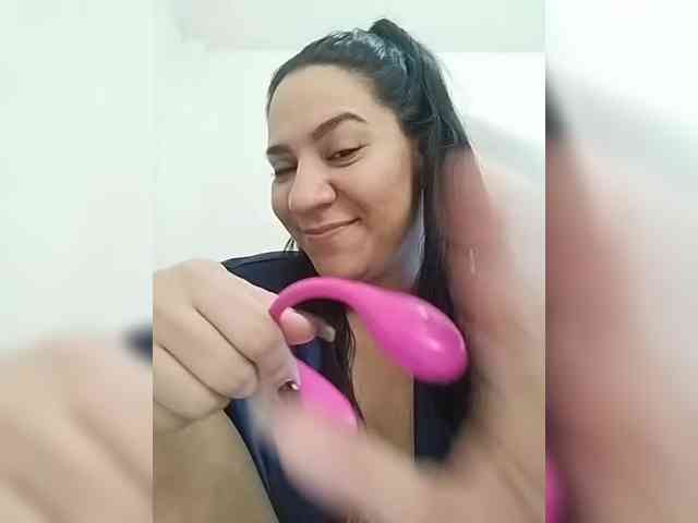 LuanaFranccesca webcam