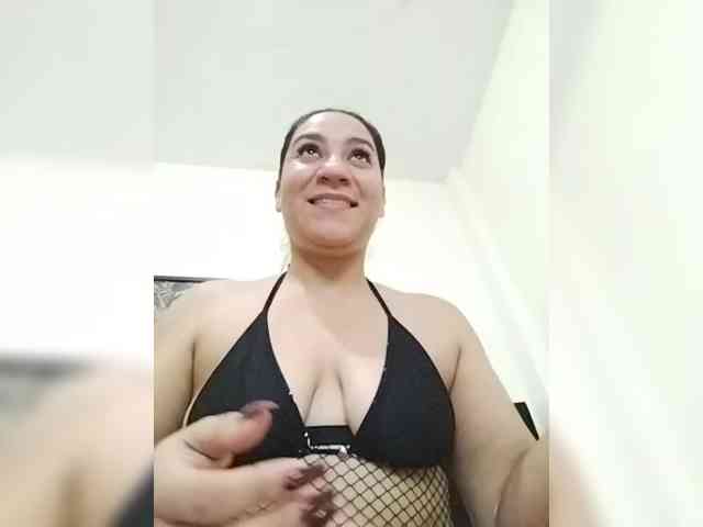 LuanaFranccesca webcam