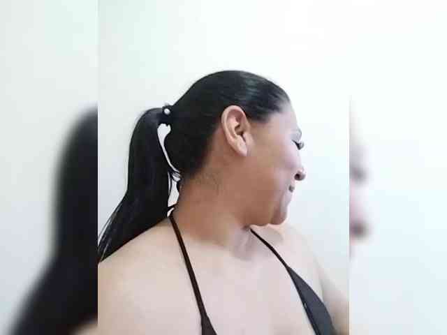 LuanaFranccesca webcam