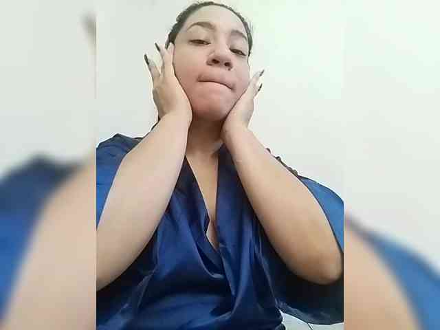 LuanaFranccesca webcam