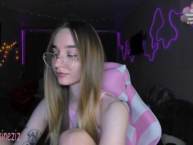 Polikinesis's BongaCams show and profile