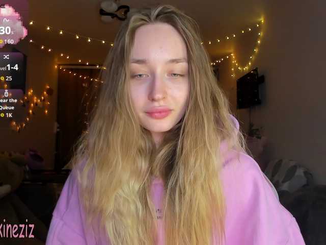 Polikinesis's BongaCams show and profile