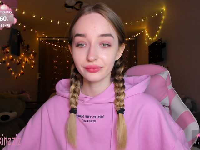 Polikinesis's BongaCams show and profile