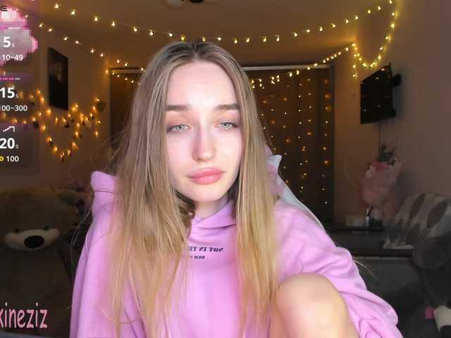 Polikinesis's BongaCams show and profile