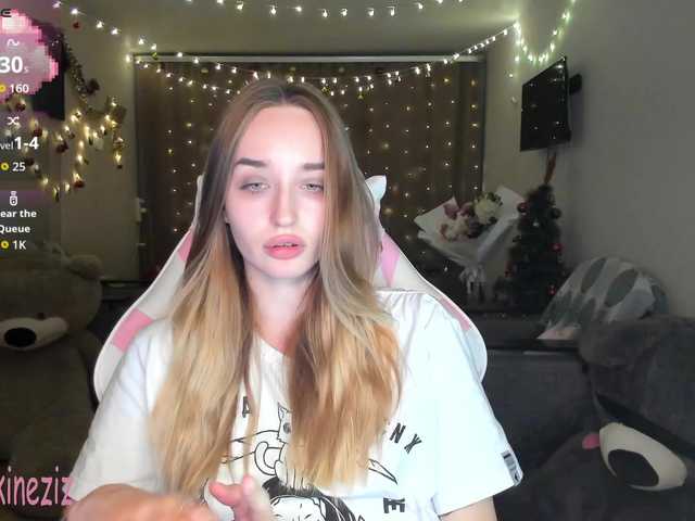 Polikinesis's BongaCams show and profile