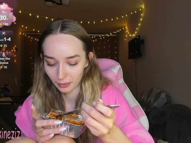 Polikinesis's BongaCams show and profile