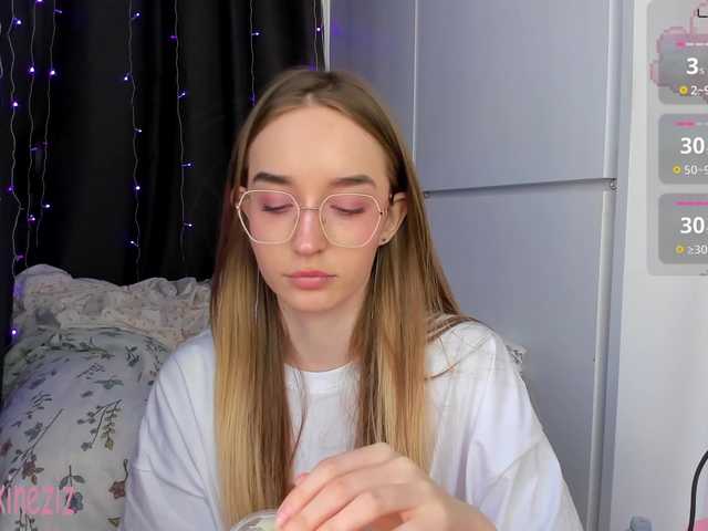 Polikinesis's BongaCams show and profile