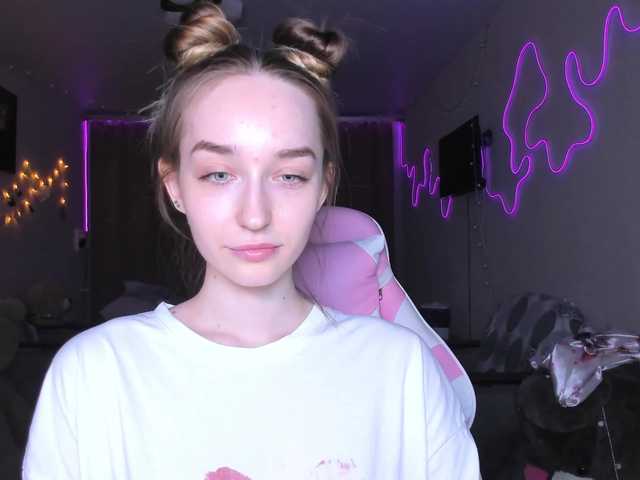 Polikinesis's BongaCams show and profile