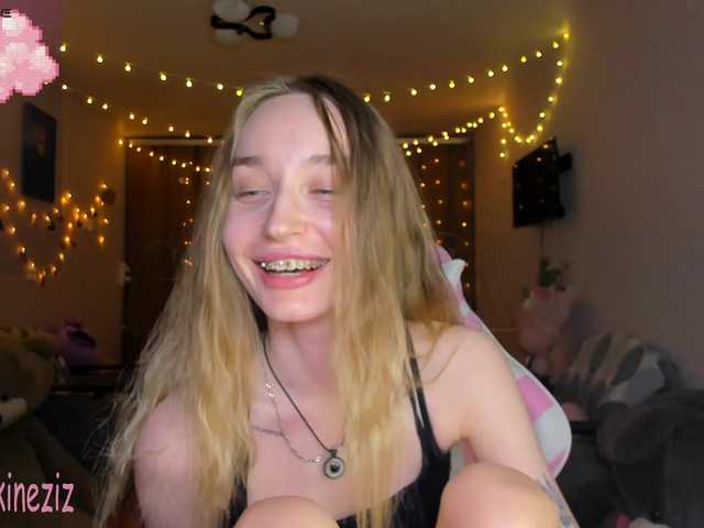 Polikinesis's BongaCams show and profile