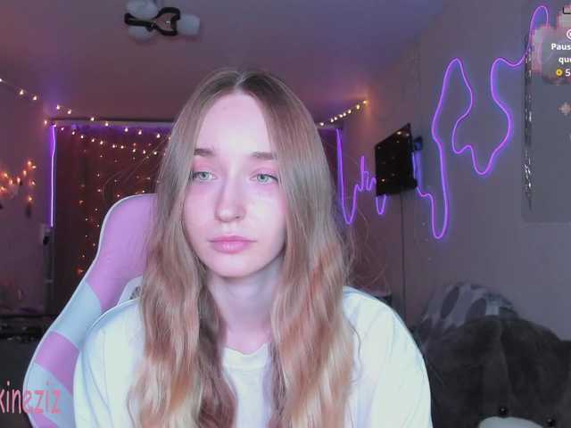 Polikinesis's BongaCams show and profile