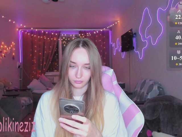 Polikinesis's BongaCams show and profile