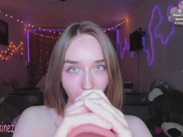 Polikinesis's BongaCams show and profile