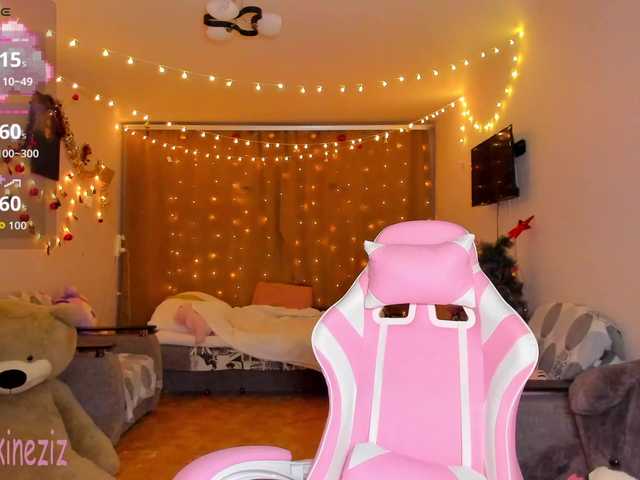 Polikinesis's BongaCams show and profile