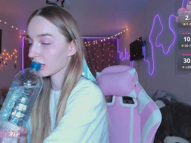 Polikinesis's BongaCams show and profile