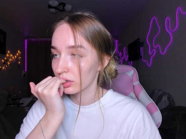 Polikinesis's BongaCams show and profile