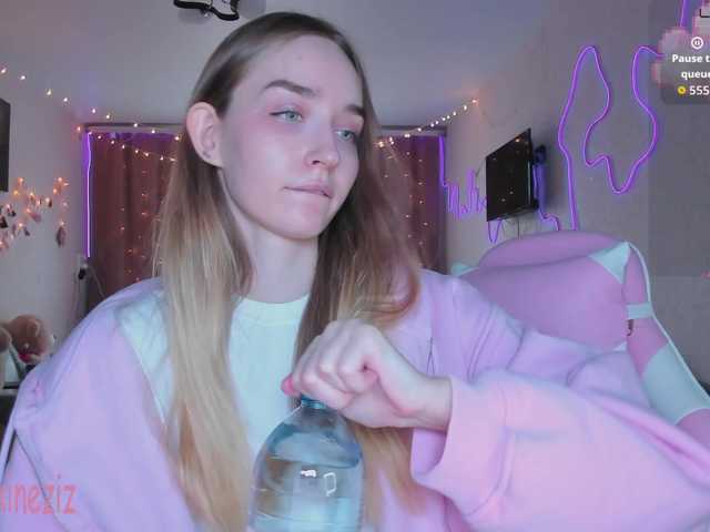 Polikinesis's BongaCams show and profile