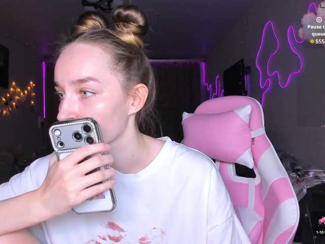 Polikinesis's BongaCams show and profile