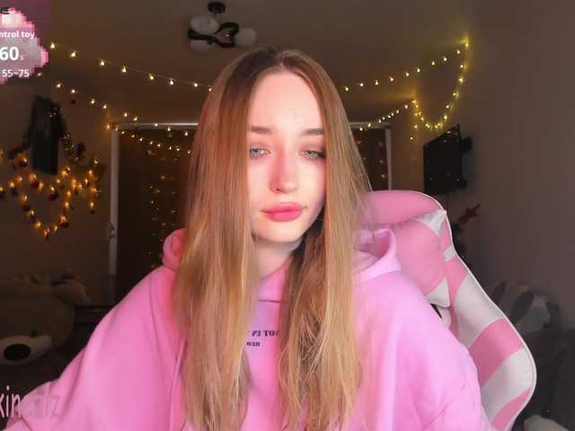 Polikinesis's BongaCams show and profile