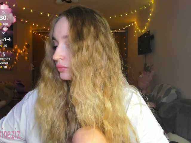 Polikinesis's BongaCams show and profile