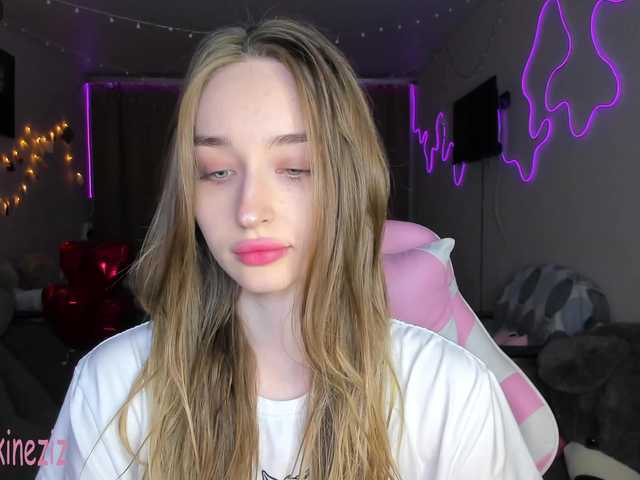 Polikinesis's BongaCams show and profile