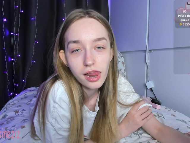 Polikinesis's BongaCams show and profile