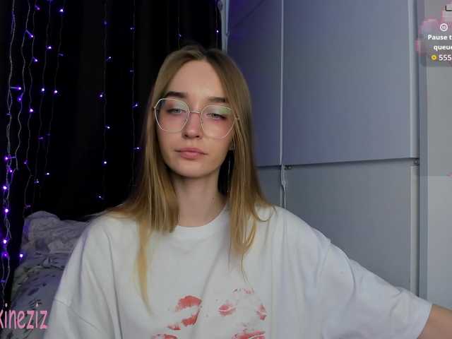 Polikinesis's BongaCams show and profile