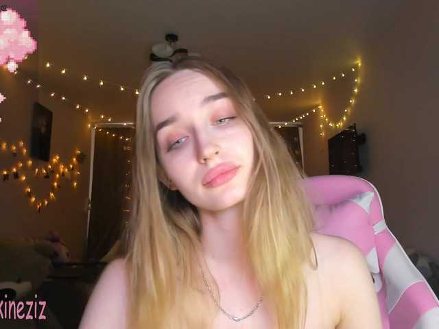 Polikinesis's BongaCams show and profile