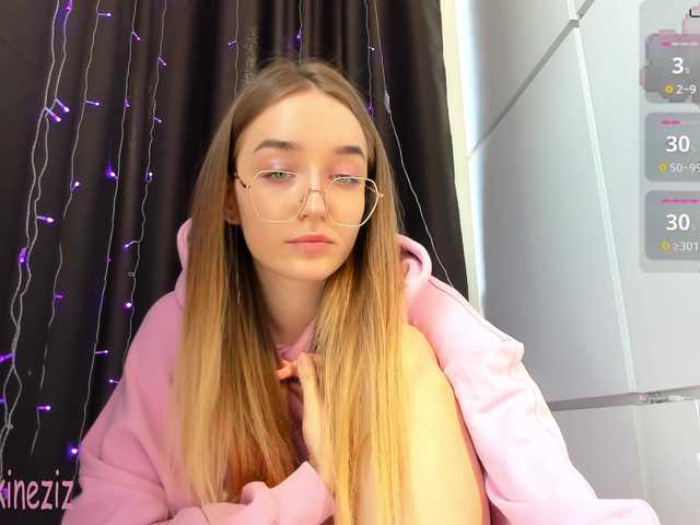 Polikinesis's BongaCams show and profile