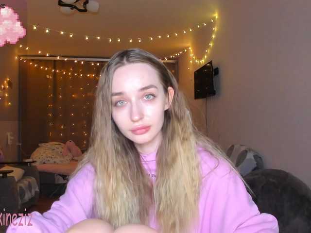 Polikinesis's BongaCams show and profile