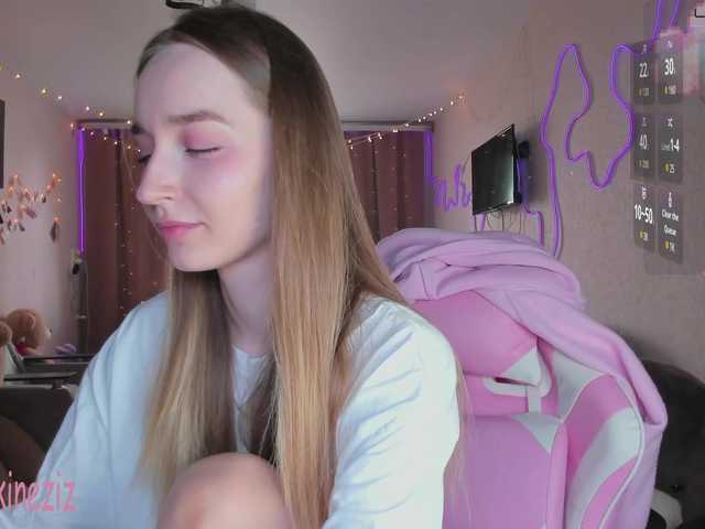 Polikinesis's BongaCams show and profile