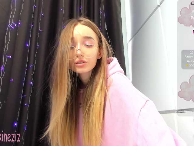 Polikinesis's BongaCams show and profile