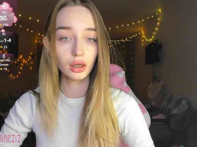 Polikinesis Live Webcam on BongaCams