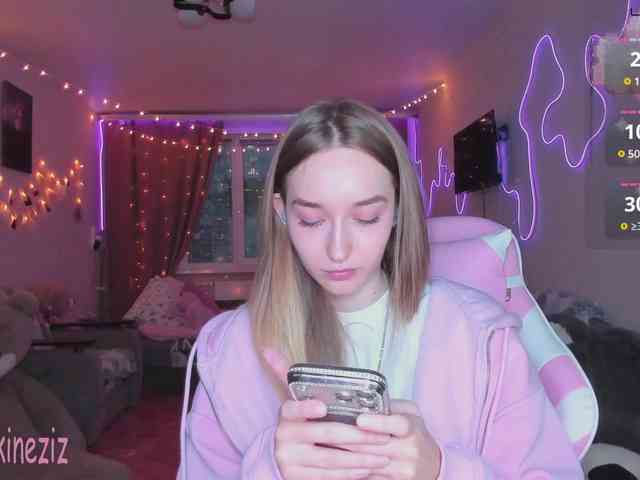 Polikinesis Live Webcam on BongaCams