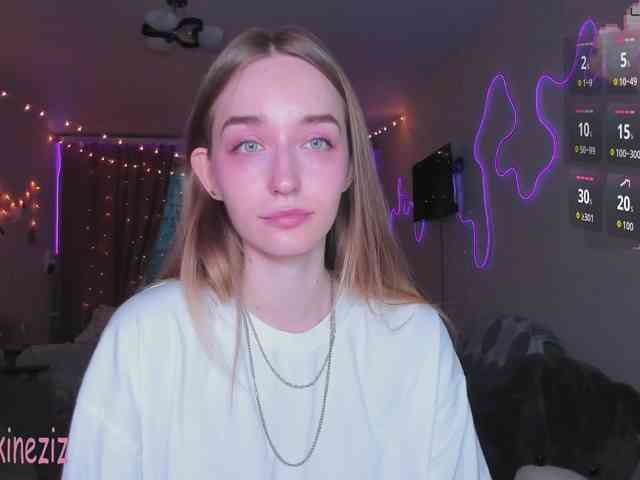 Polikinesis Live Webcam on BongaCams