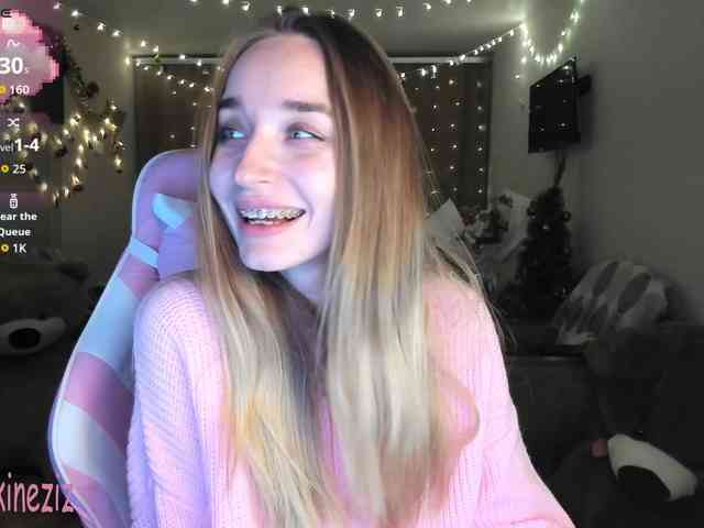 Polikinesis Live Webcam on BongaCams