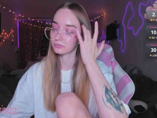 Polikinesis Live Webcam on BongaCams