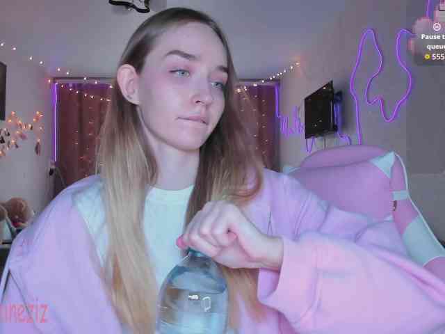 Polikinesis Live Webcam on BongaCams