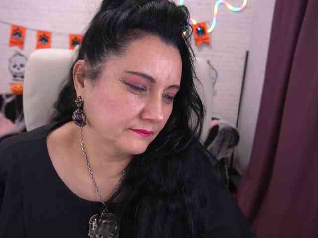 ValeryRosseee bongacams