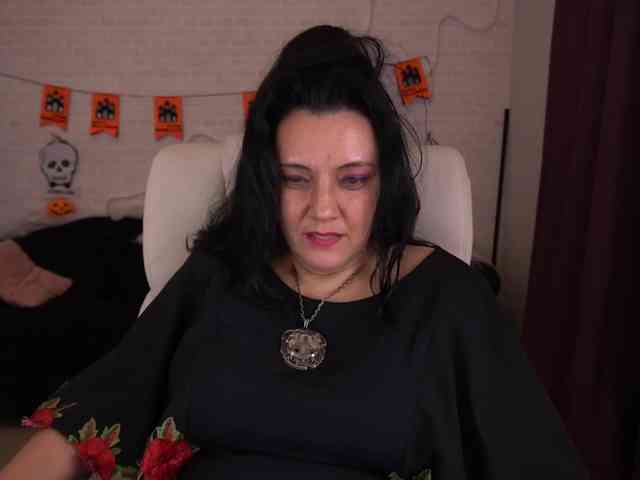 ValeryRosseee bongacams