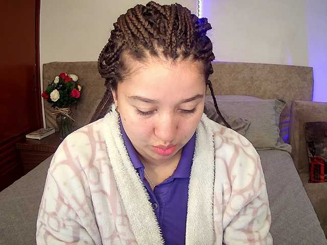 Silverlbeekerry's BongaCams show and profile