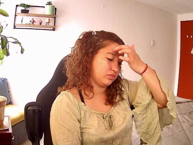 Silverlbeekerry from BongaCams