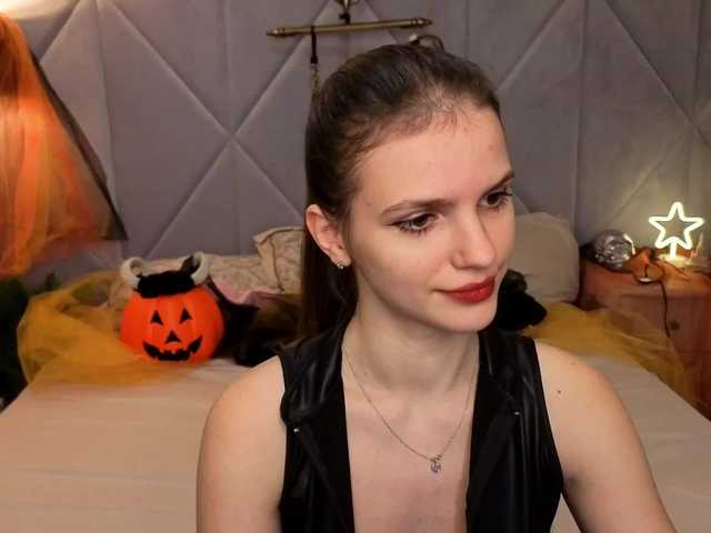 Check out slutty stripper PussyOnLuck PussyOnLuck from BongaCams