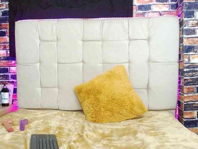 marilunabrown303av webcam