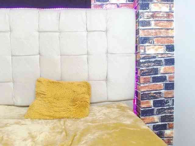 marilunabrown303av webcam